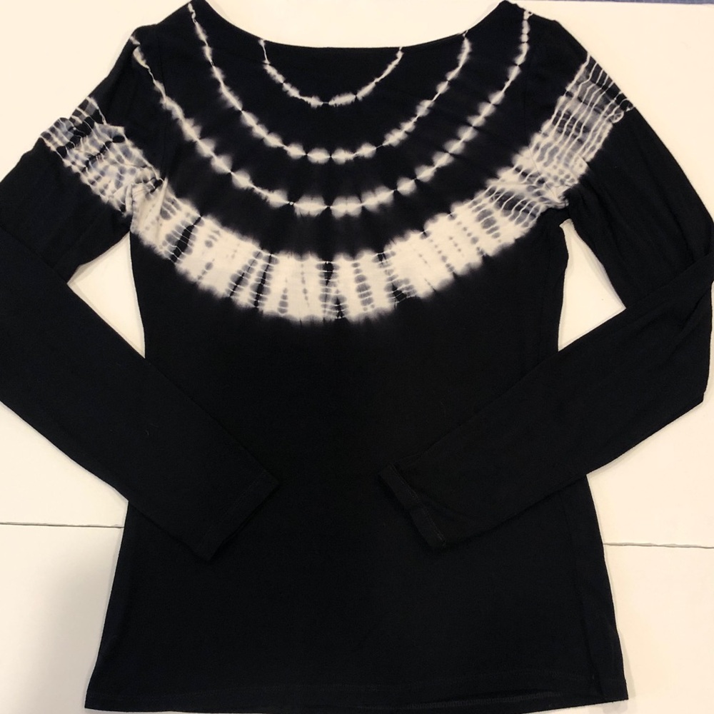 INC International Concepts Black & White Tie-Dye LS Embellished Scoop Neck Top - Picture 4 of 8